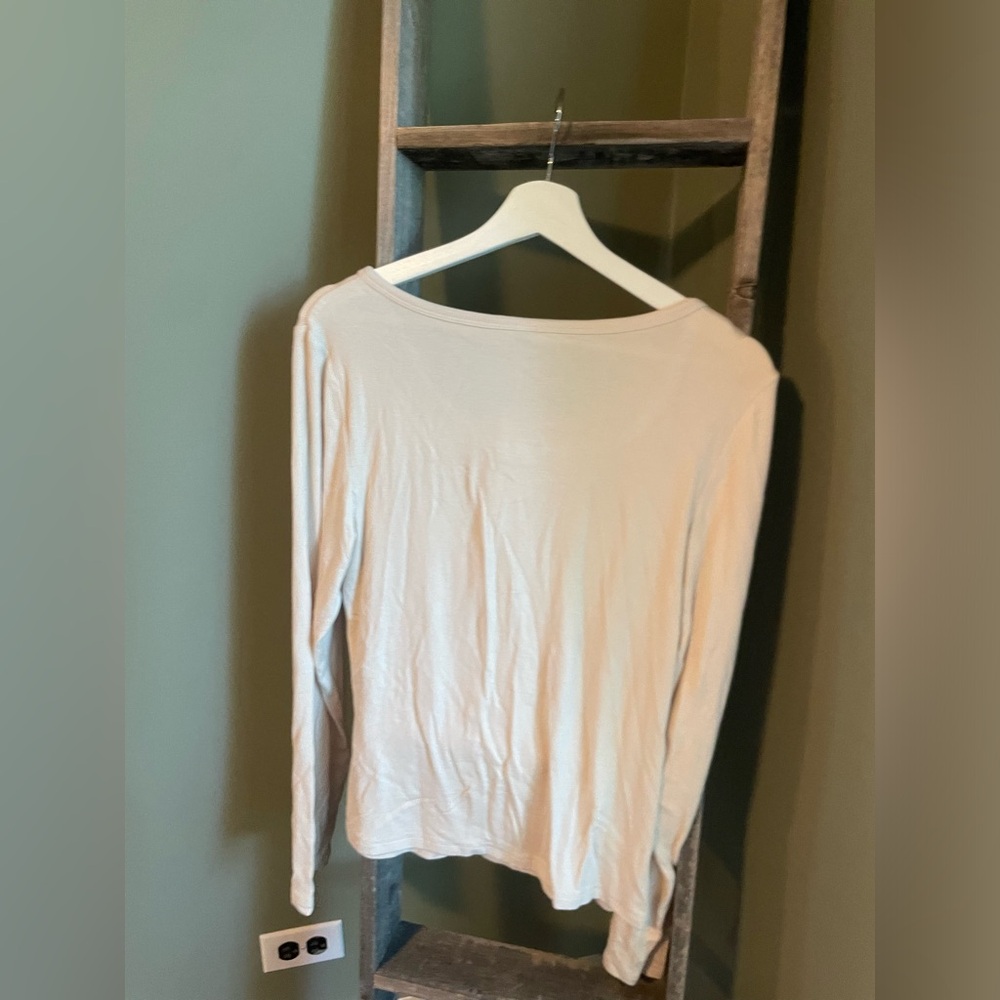 Pretty Garden Button Front Ribbed Tee - Picture 7 of 7